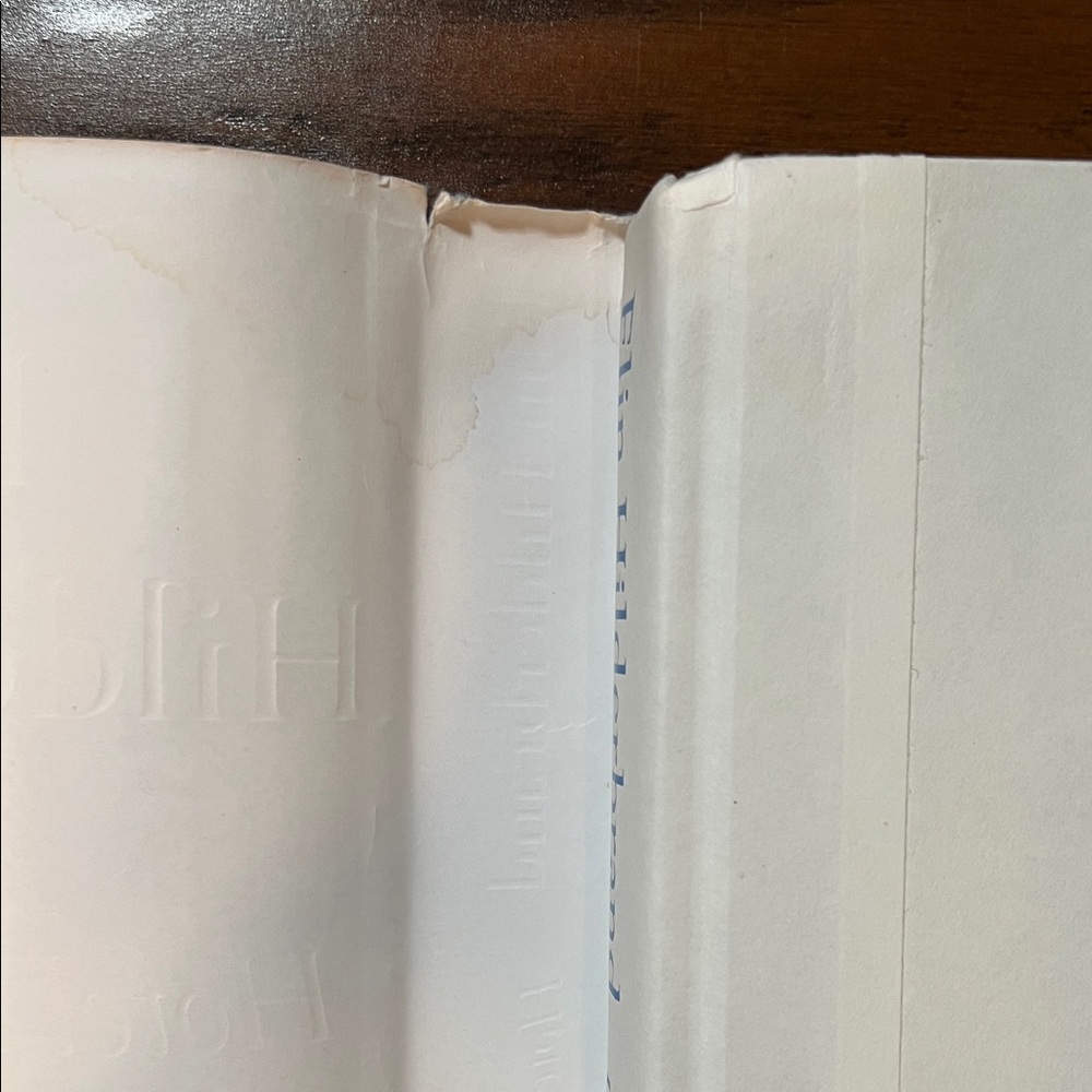 📚 3 Books for $10 | The Hotel Nantucket by Elin Hilderbrand - Picture 6 of 11